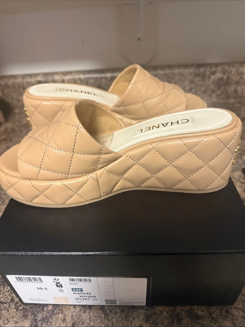 CHANEL quilted leather